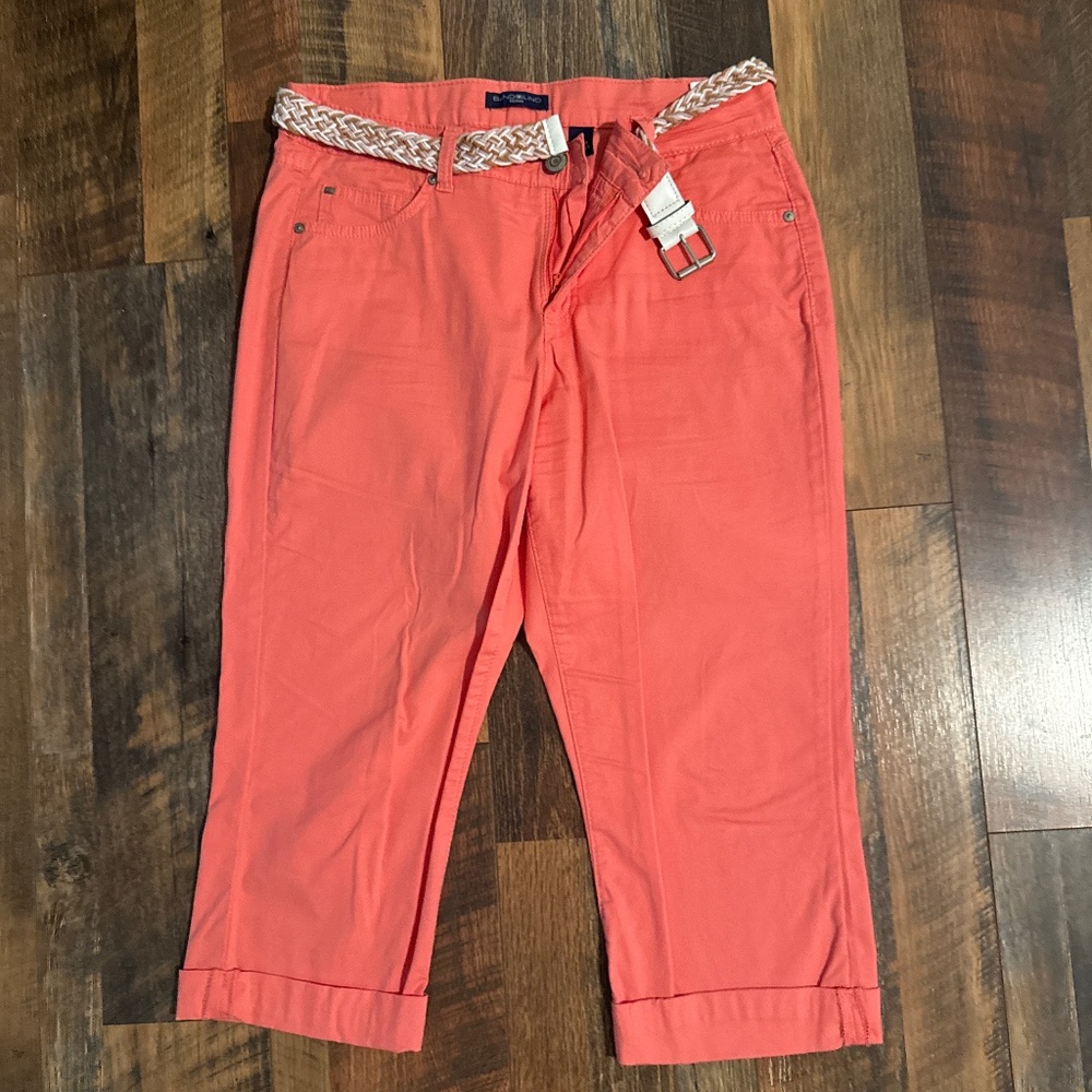 Bandolino capri pant size 8